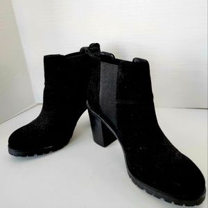Crevo Booties black leather suede size 9 medium